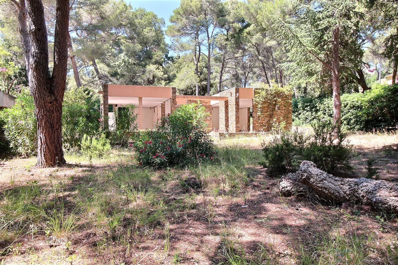 Terrain Gaou Bénat accès Mer Bormes les Mimosas Var