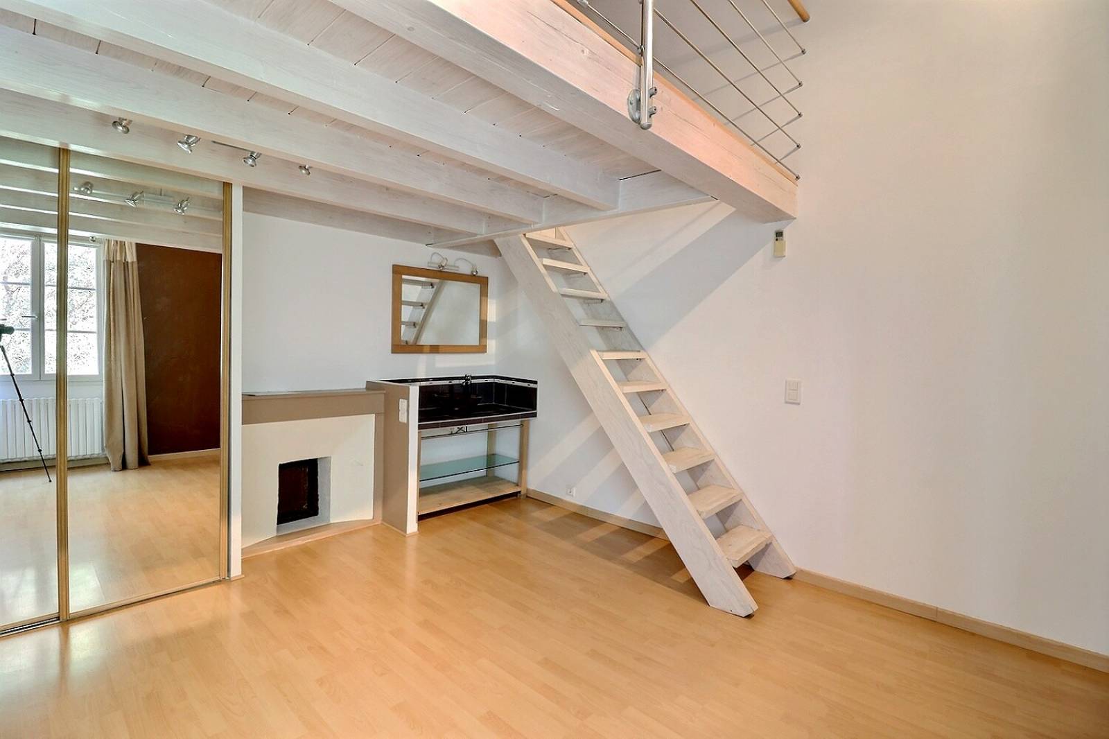 Belle maison proche de la mer au calme avec piscine sur deux étages