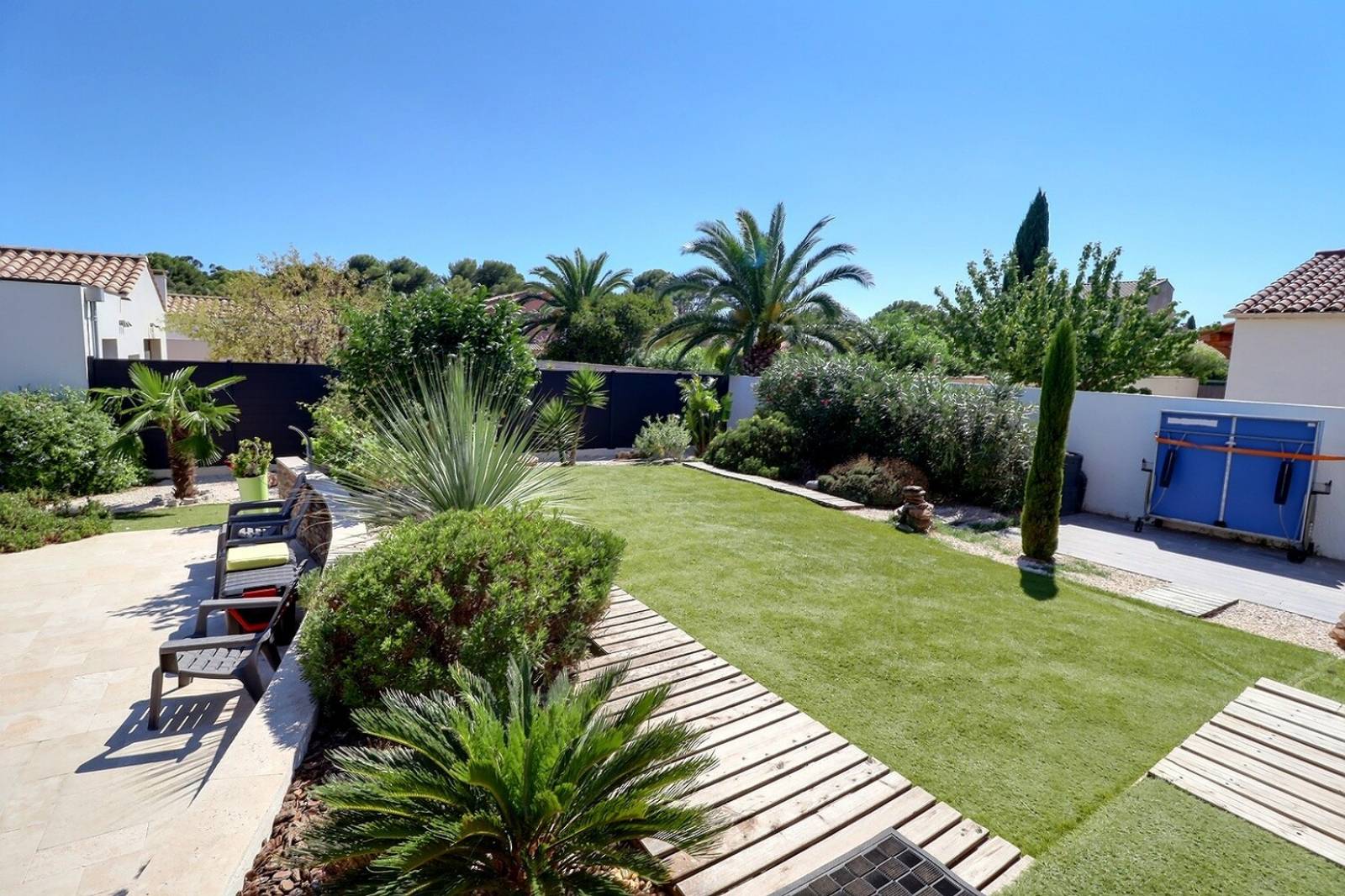 Belle maison sur grand terrain avec piscine proches des plages de Bormes et de la Londe