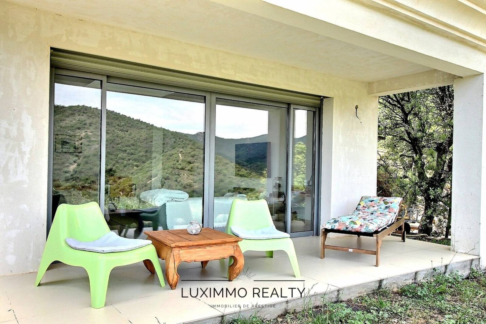 Grande maison avec piscine et solarium Hyères