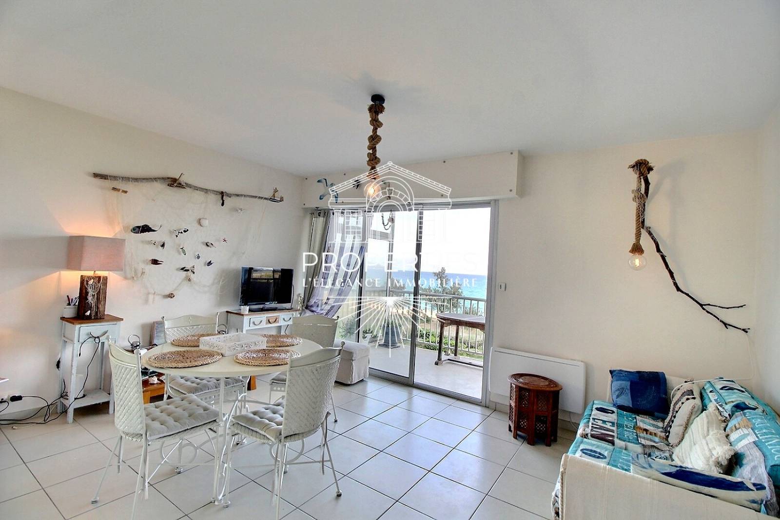 A  vendre appartement vue mer au Lavandou