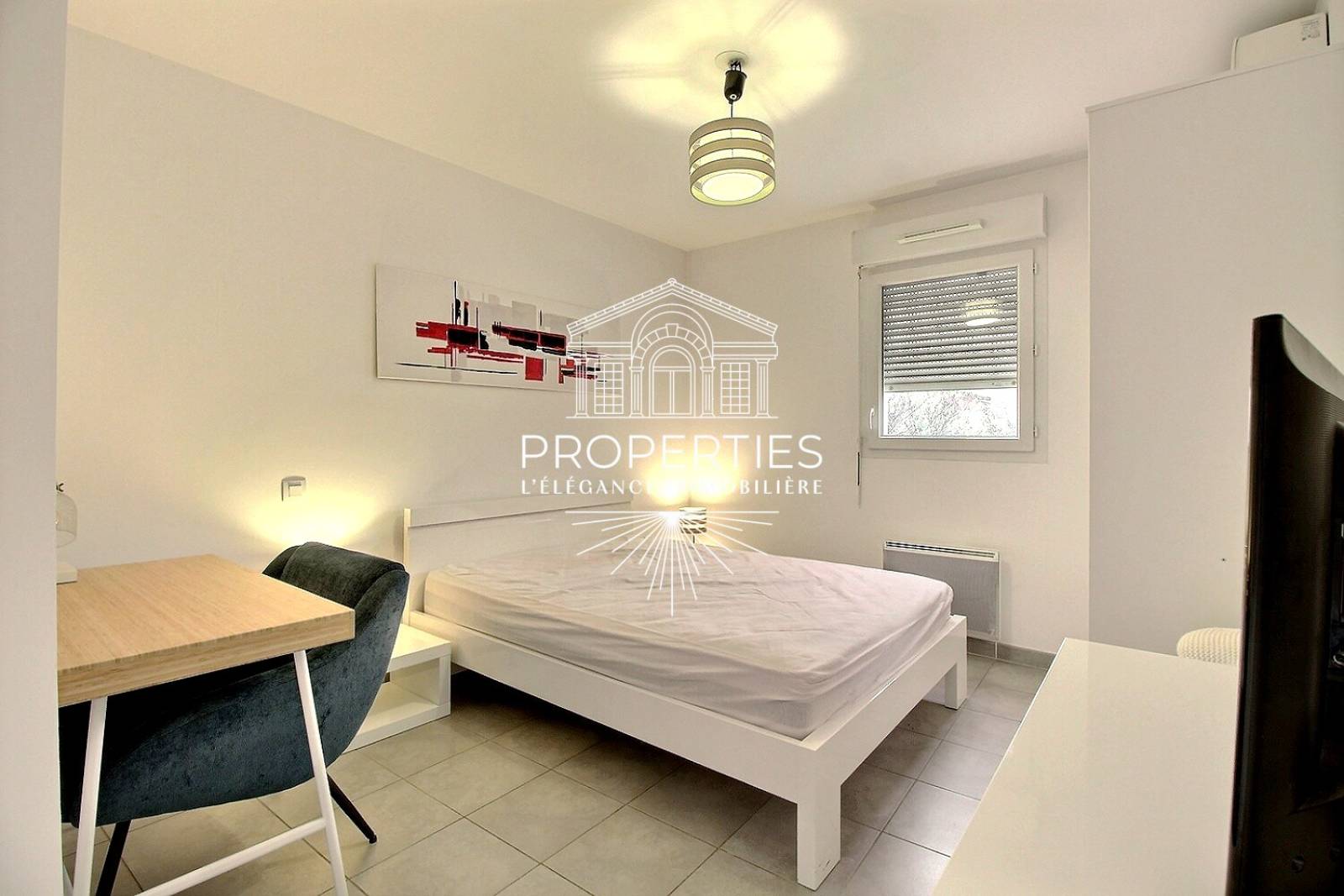 À VENDRE bien immobilier T3 en immeuble récent, lumineux et proche commodités à Cogolin