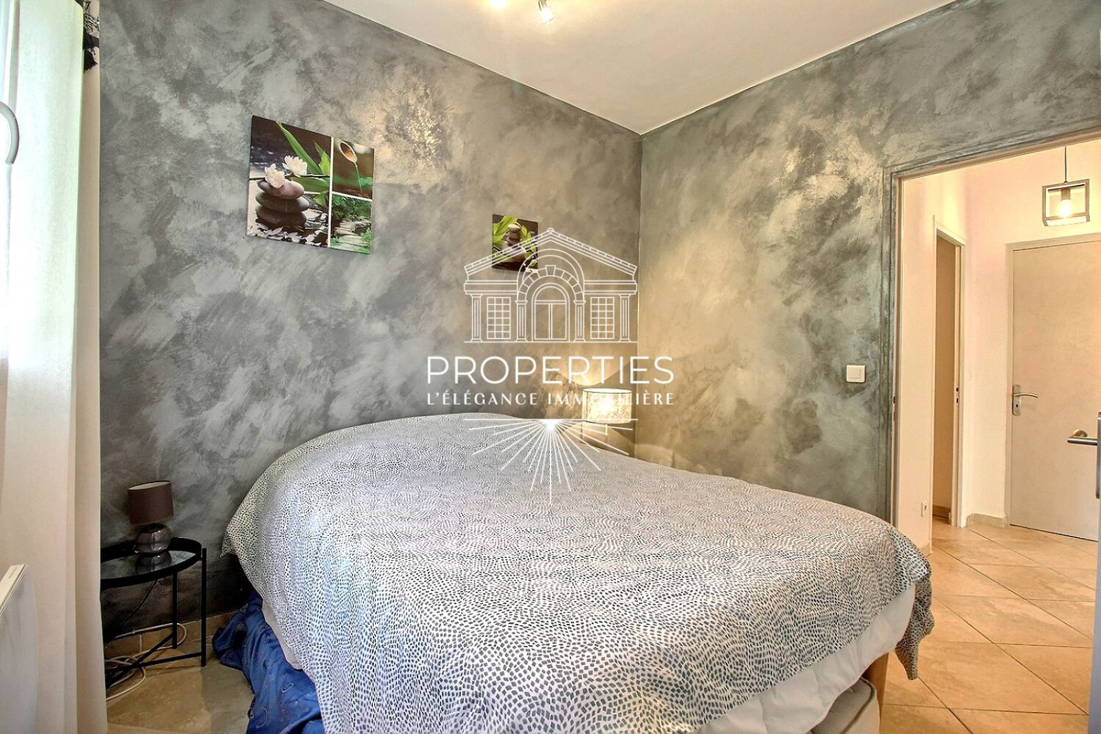 À VENDRE maison idéale résidence principale ou secondaire proche plages et cœur de ville