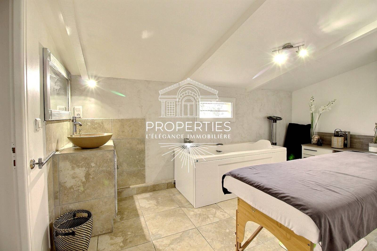 À VENDRE maison récente au calme avec dépendance et accès rapide pistes cyclables et commodités