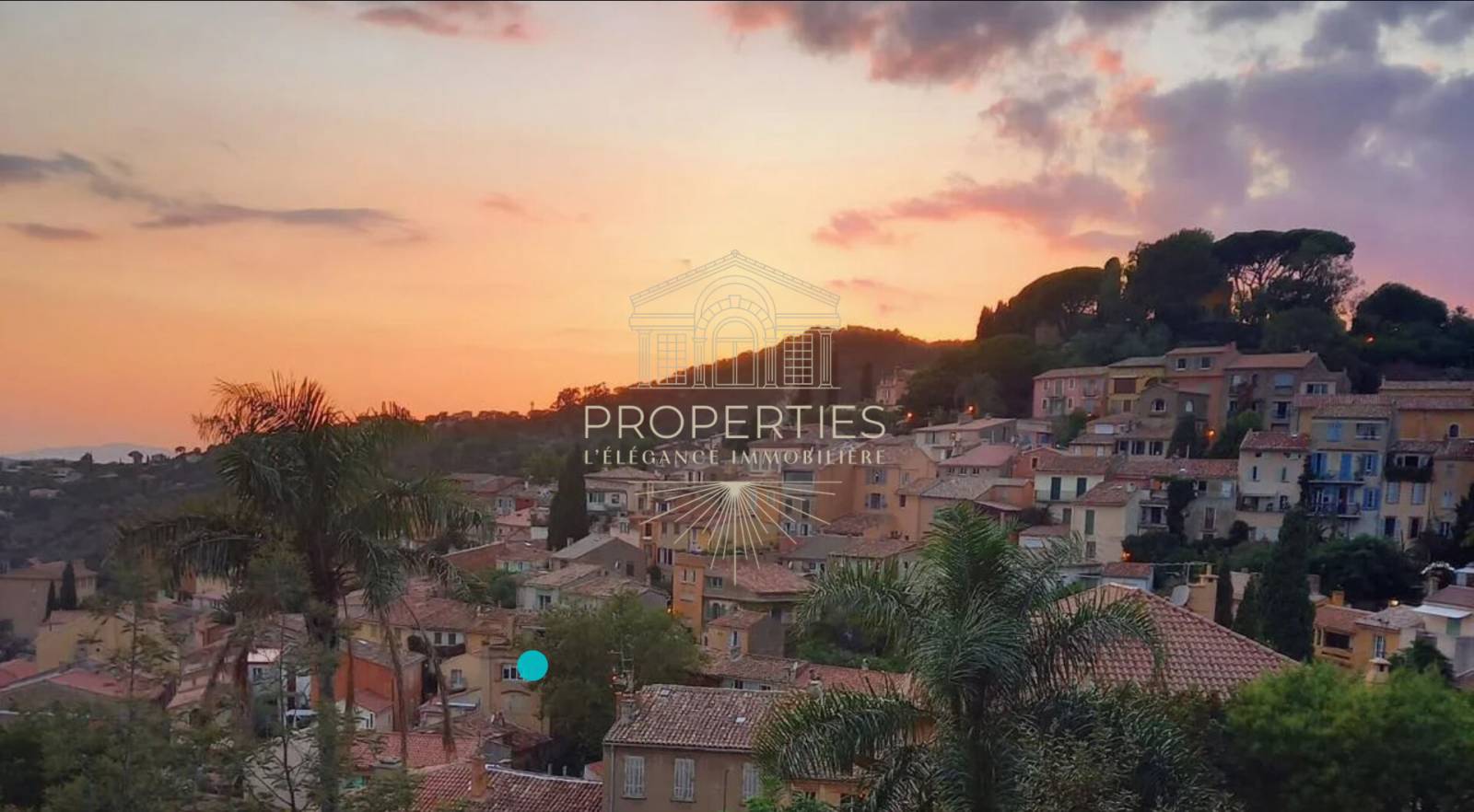 À vendre au Le Lavandou studio avec terrasse de 15 m² et parking dans résidence sécurisée recherchée