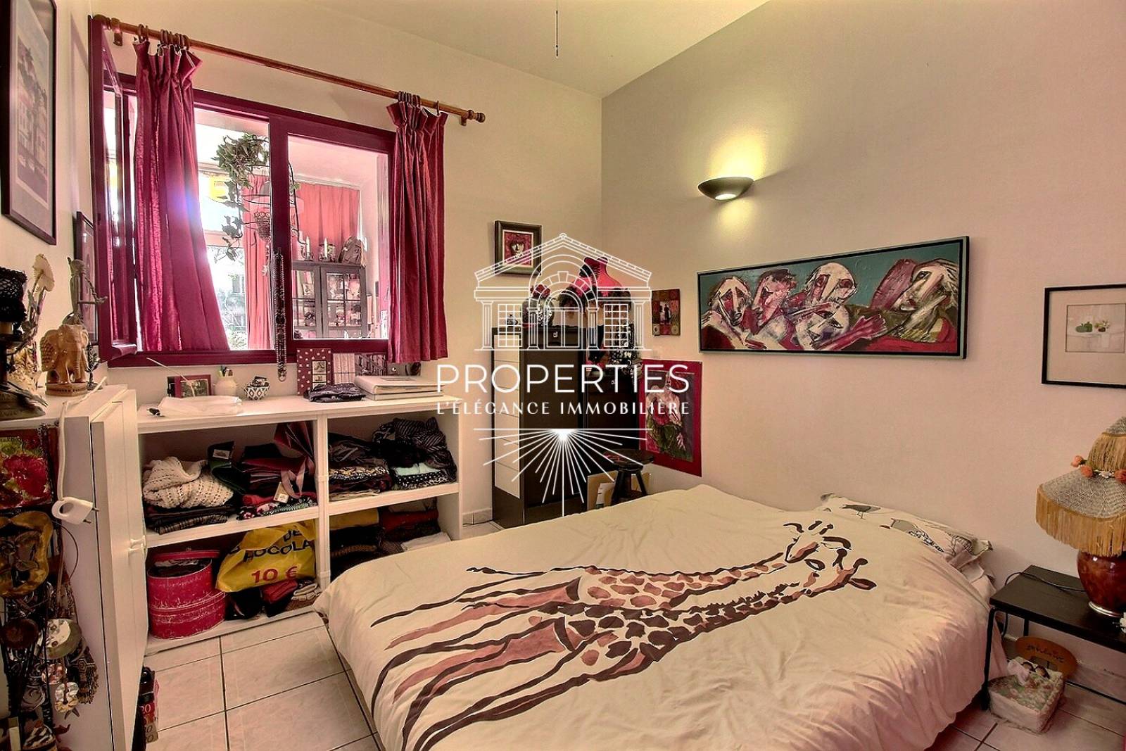 À VENDRE – Appartement T2 au calme sur les hauteurs du Lavandou dans résidence gardiennée