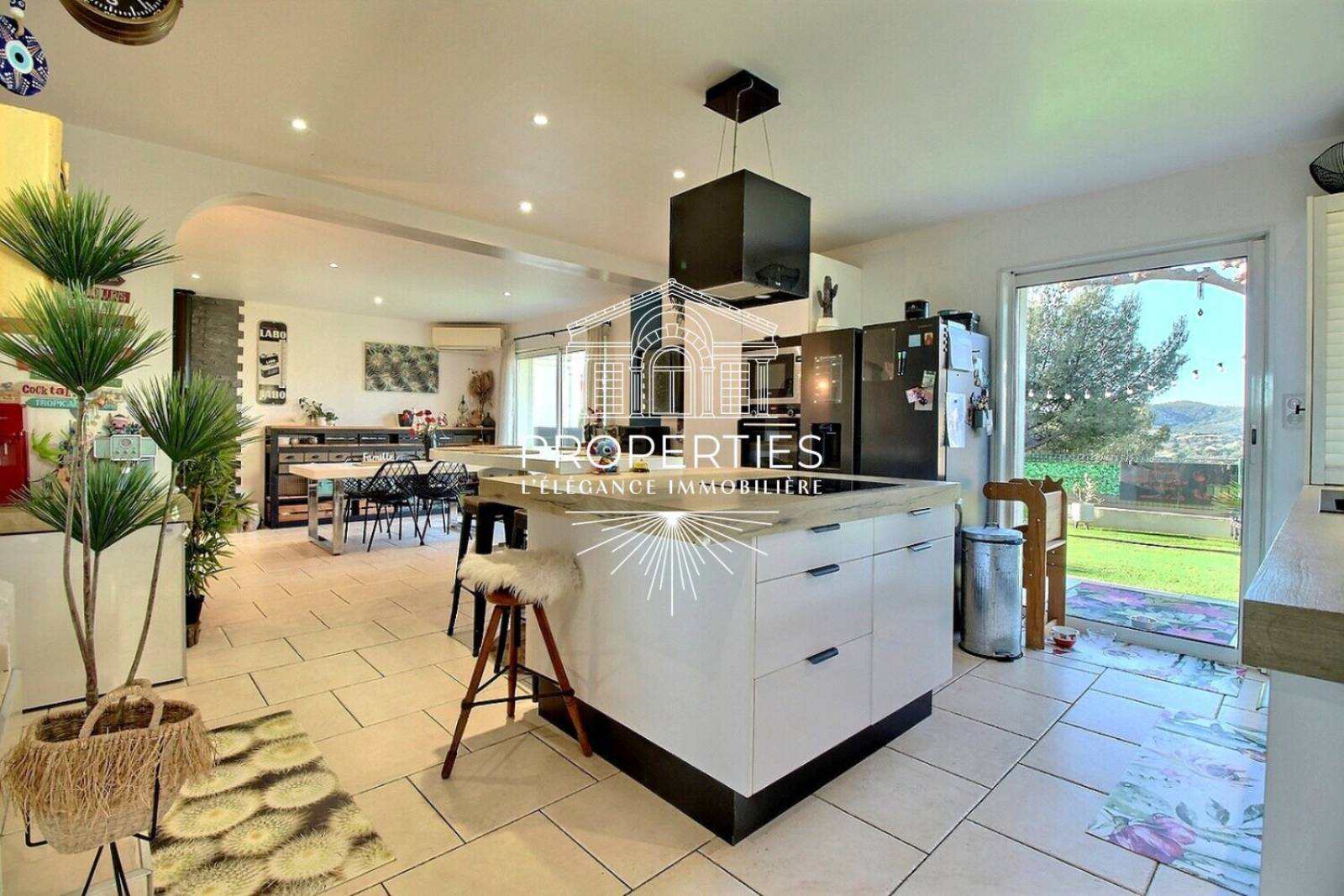 Bormes-les-Mimosas – Maison avec suite parentale + bureau