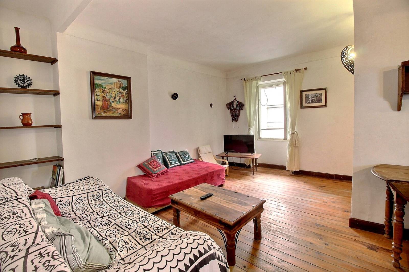 À VENDRE au Lavandou, appartement T2 de 56 m² idéal pied-à-terre, proche mer, calme et commodités immédiates