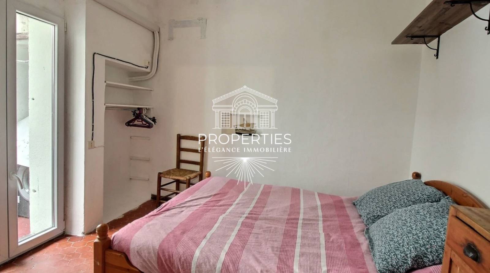 À vendre au Le Lavandou appartement centre-ville avec balcon et fort potentiel locatif saisonnier