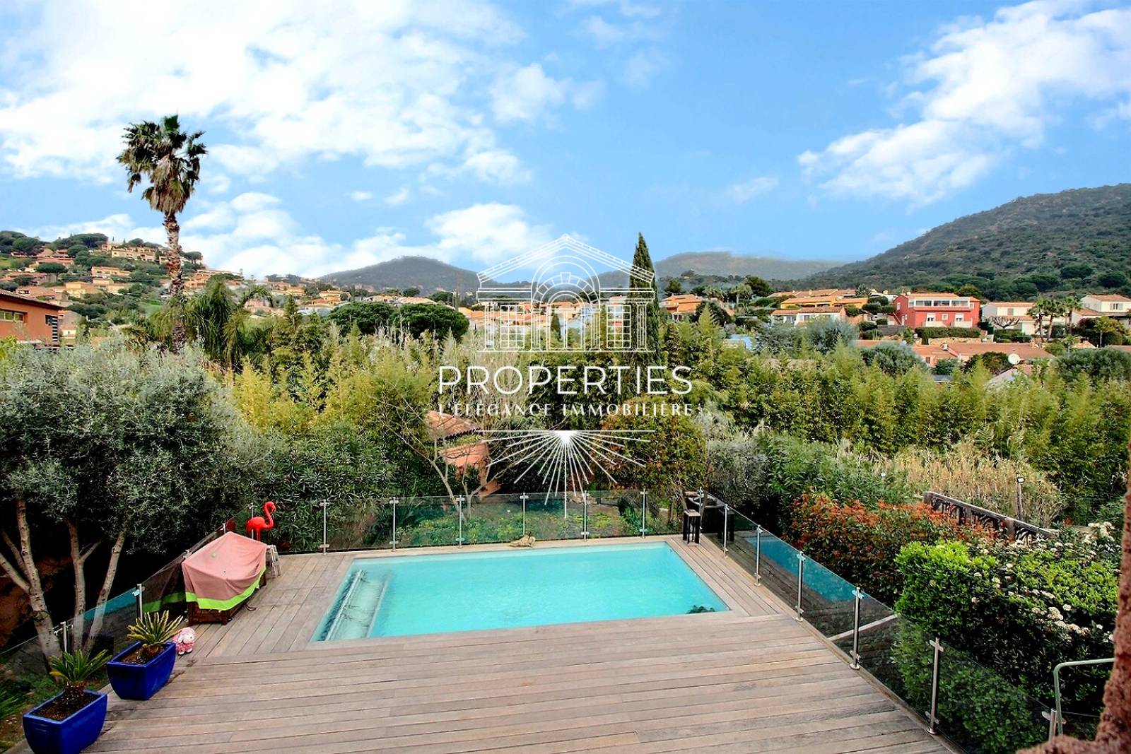 À vendre villa familiale avec grand extérieur Le Lavandou