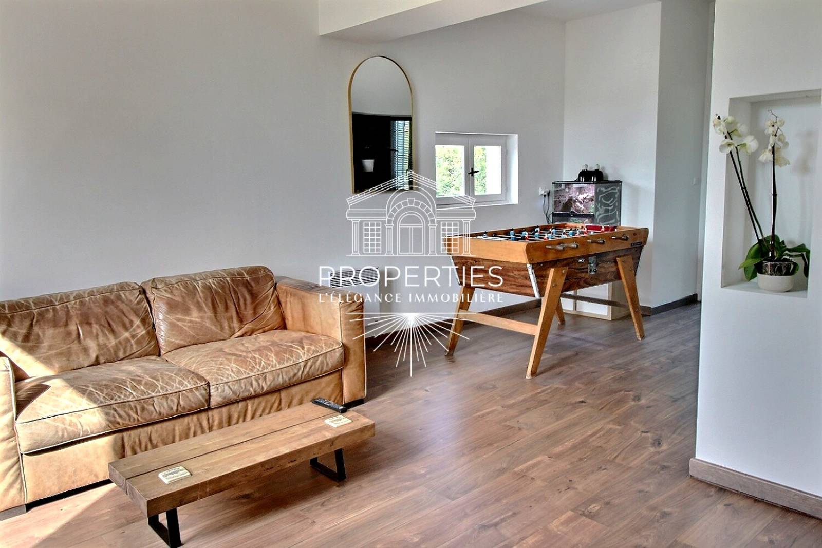 À vendre maison rénovée avec volumes généreux et deux espaces de vie à Bormes-les-Mimosas