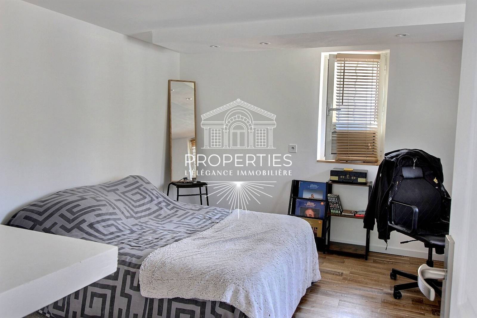 À vendre propriété avec double habitation idéale rendement locatif à Bormes-les-Mimosas