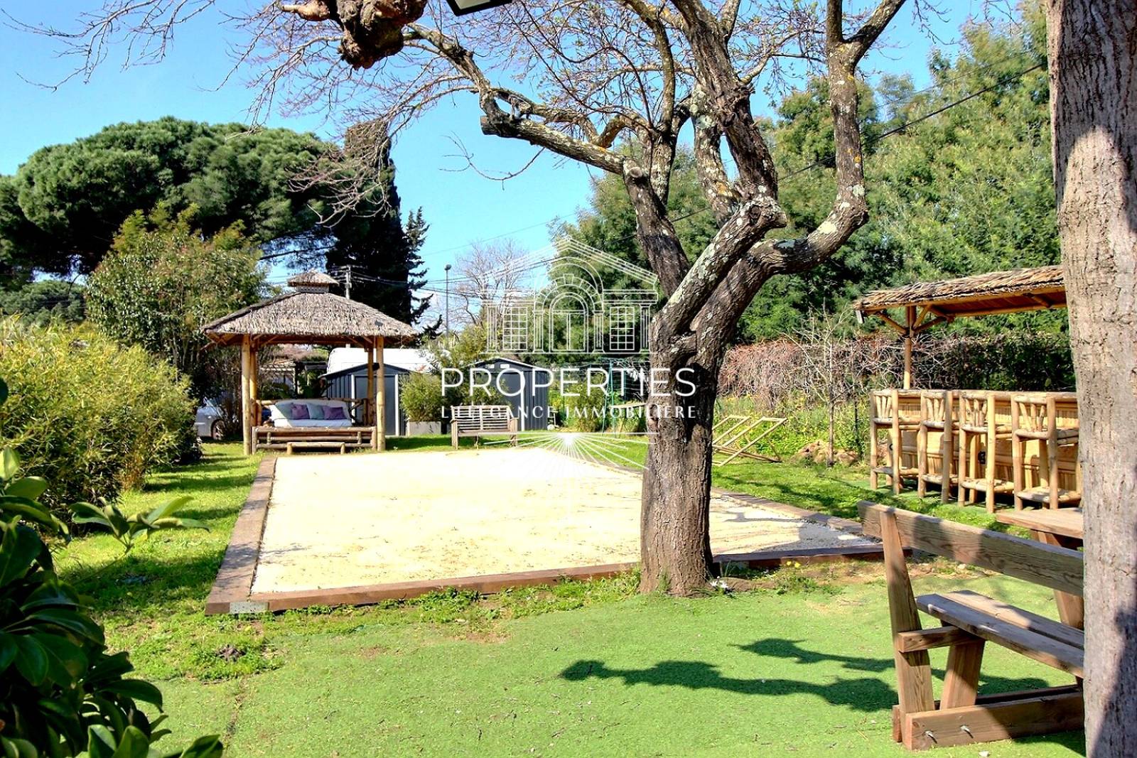 À vendre maison lumineuse avec suite parentale et potentiel locatif à Bormes-les-Mimosas