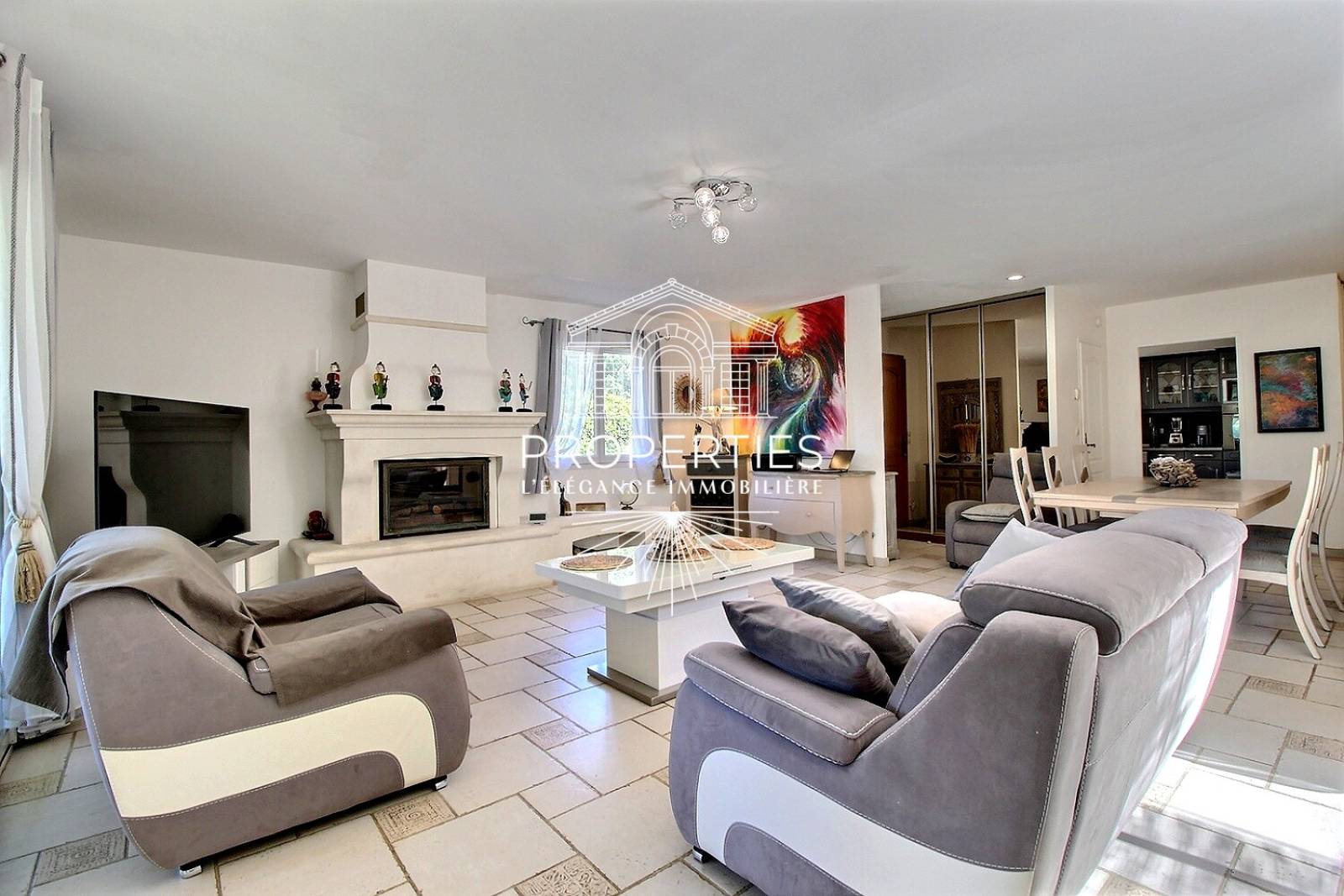 À vendre maison au Lavandou sur les hauteurs de Cavalière avec vue dégagée et terrain de 2800 m²