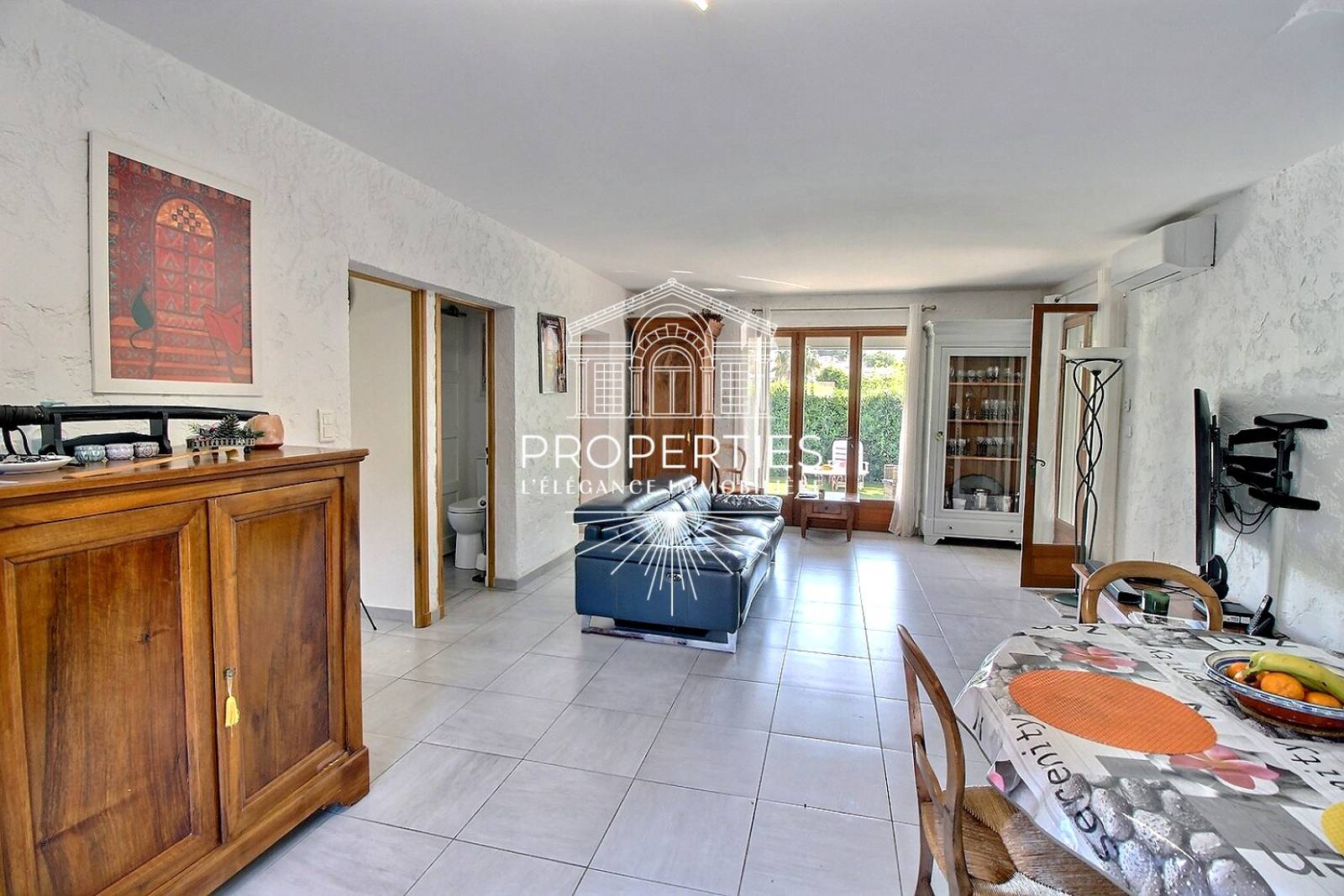 À vendre propriété d’exception avec vue dégagée et piscine chauffée à Bormes-les-Mimosas