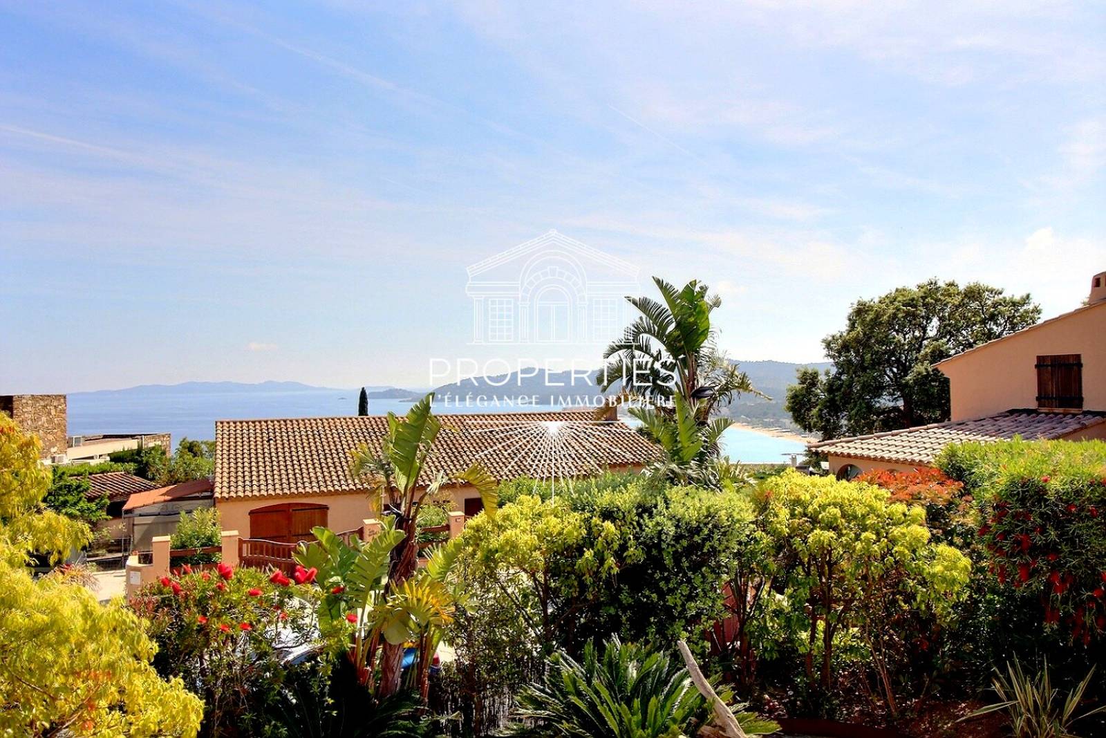À vendre villa sans vis à vis avec vue mer et piscine dans un secteur prisé du Lavandou
