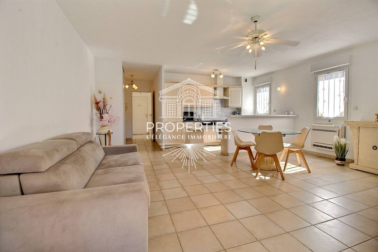 À vendre appartement T3 avec jardin proche plages à Bormes-les-Mimosas