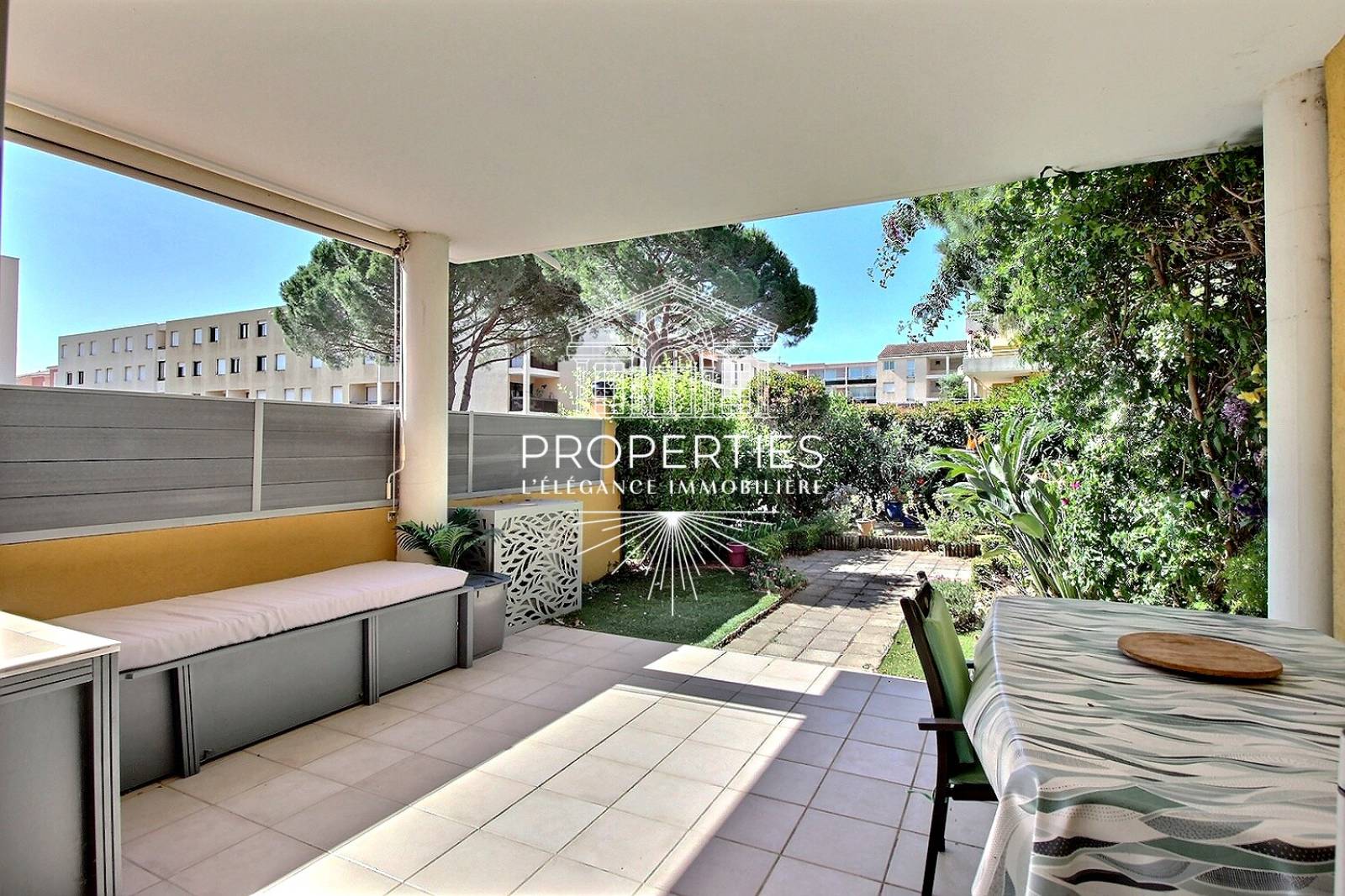 À vendre appartement avec jardin privatif exposé Sud à Bormes-les-Mimosas