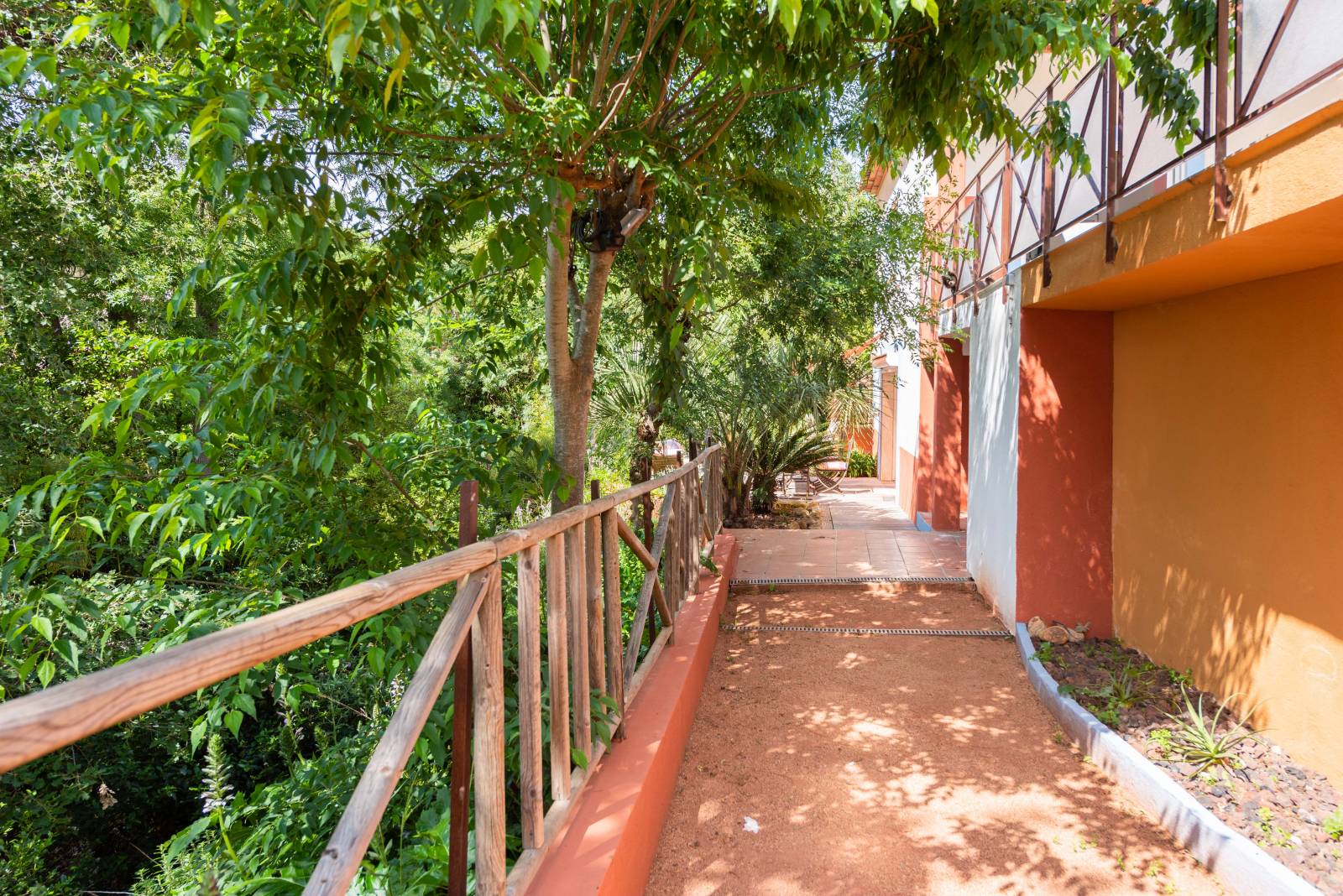 BELLE MAISON AVEC PISCINE POOL HOUSE ET STUDIO INDÉPENDANT HYÈRES  