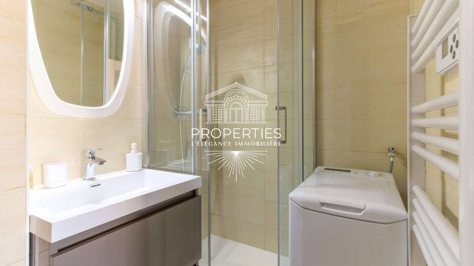 Disponible à l’achat appartement rénové avec terrasse couverte et parking