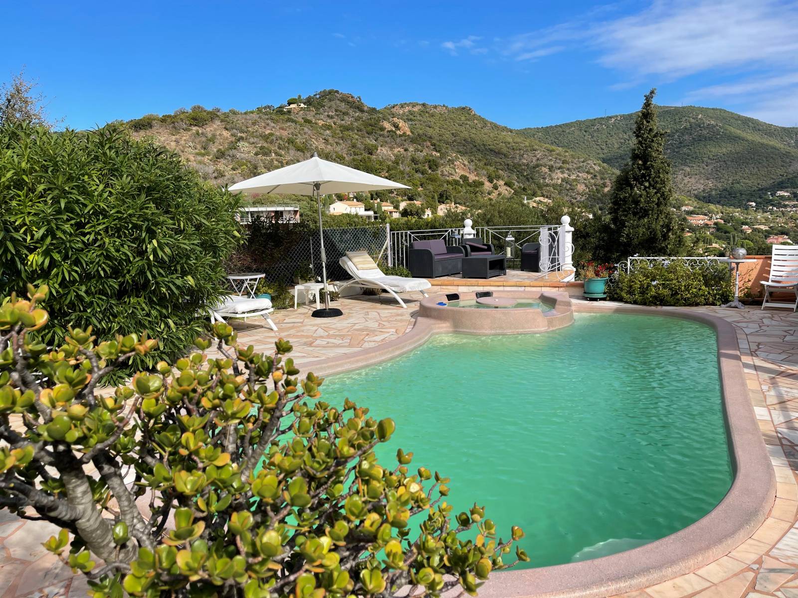 Piscine chauffée sud