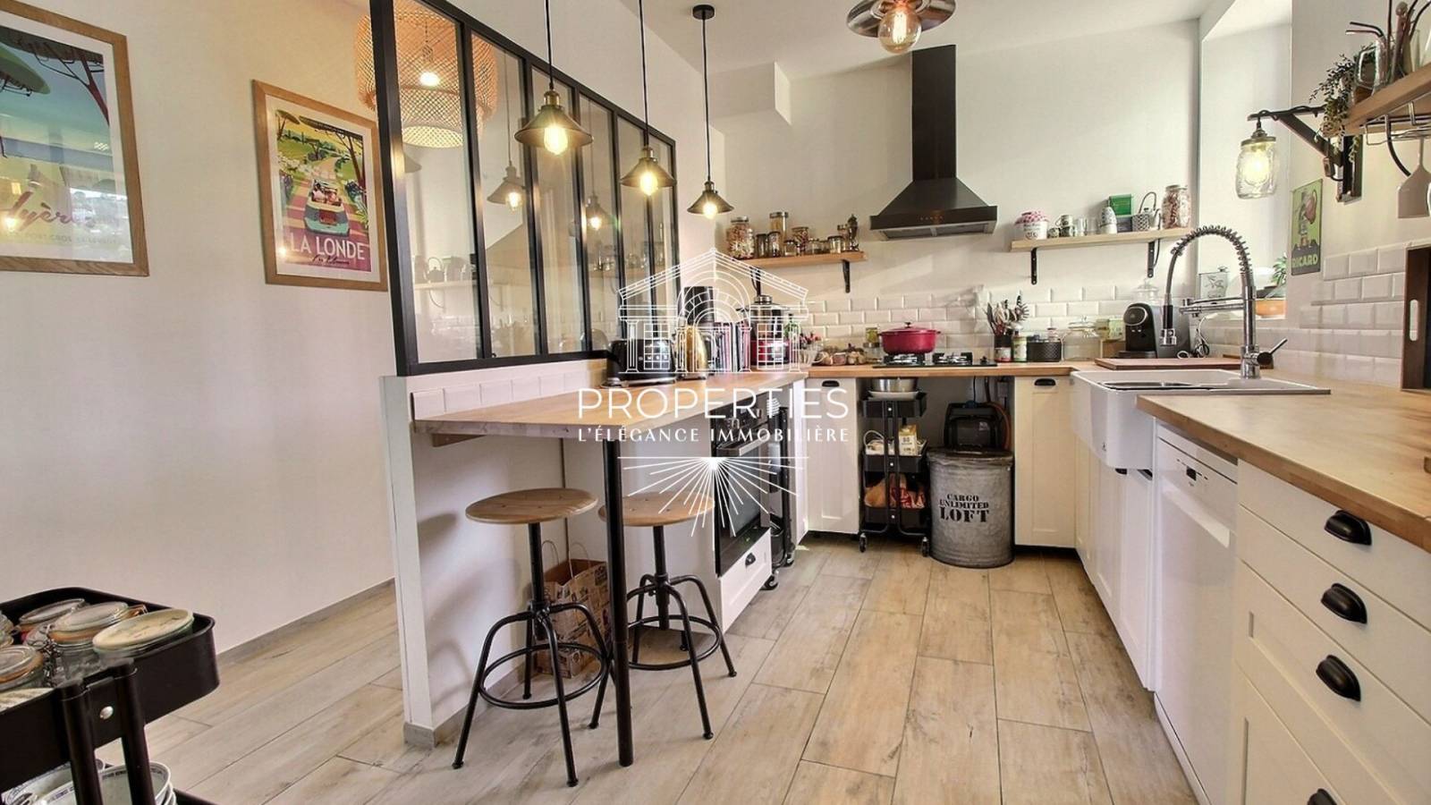 A vendre appartement 3 chambres rénové à Bormes-les-Mimosas 