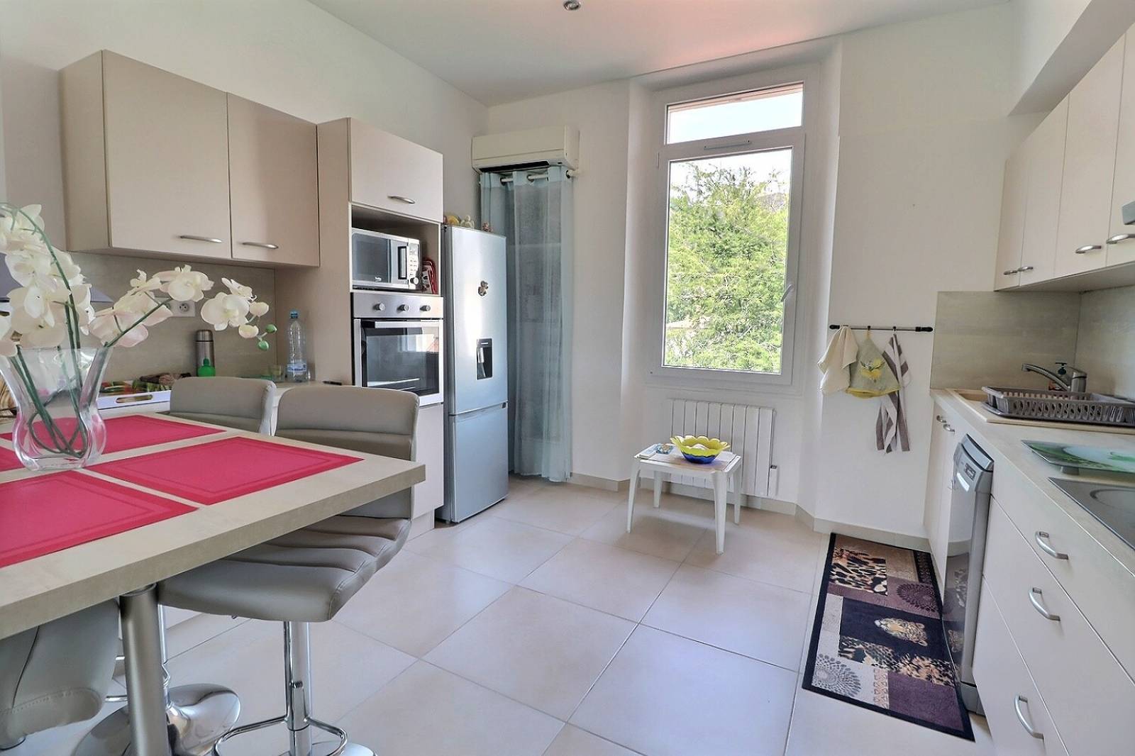 GRANDE MAISON Le Lavandou Saint-Clair proximité plage