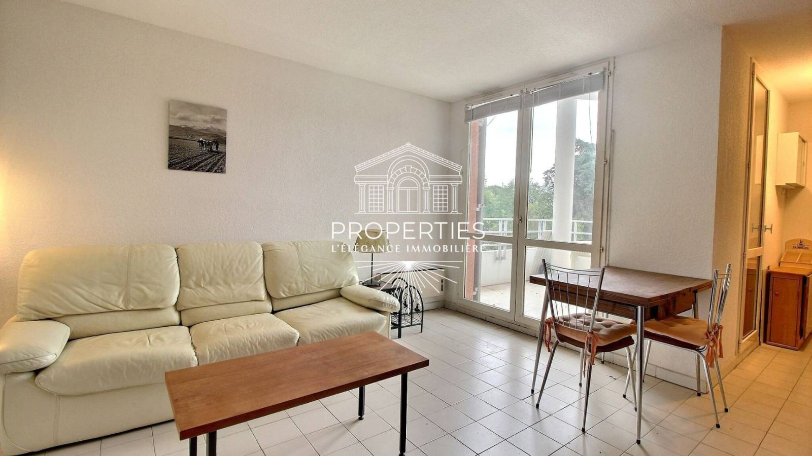 Appartement dans résidence de standing à 3 minutes de la plage au Lavandou