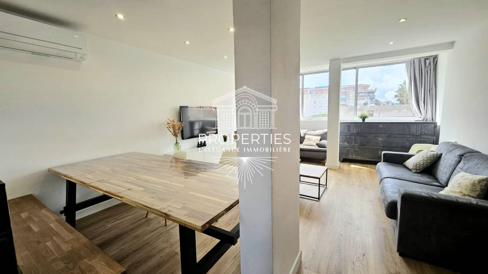 T5  de plus de 80M2 au Lavandou tout rénové