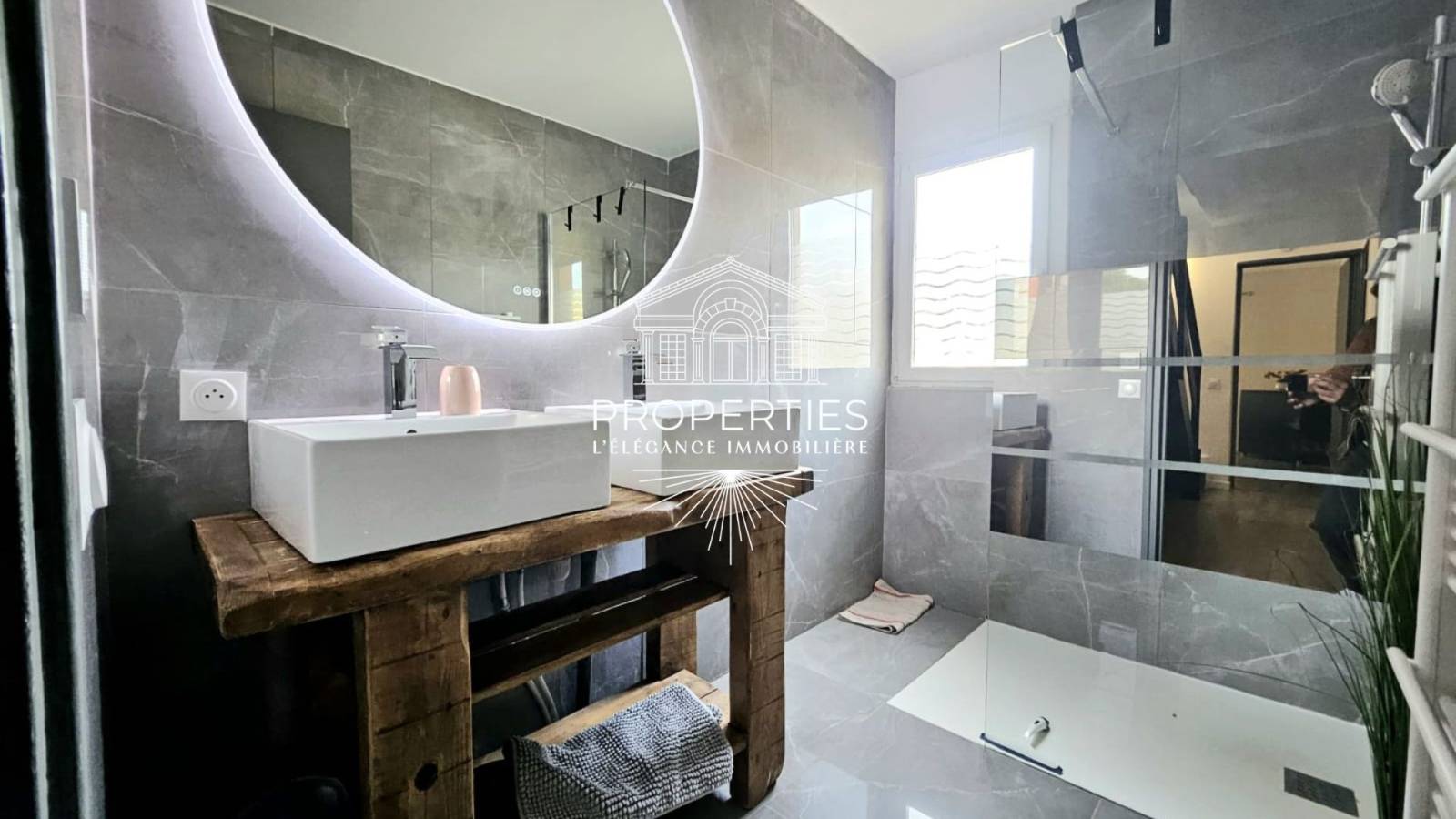 Appartement à vendre T5 au Lavandou proche des plages