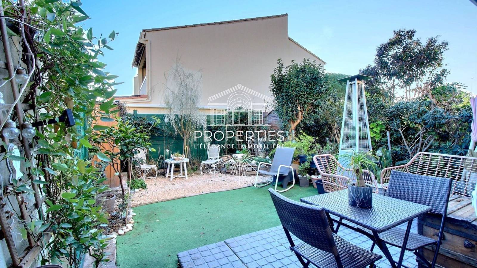 appartement T2 rénové et climatisé en rez-de-jardin sur Bormes-les-Mimosas 