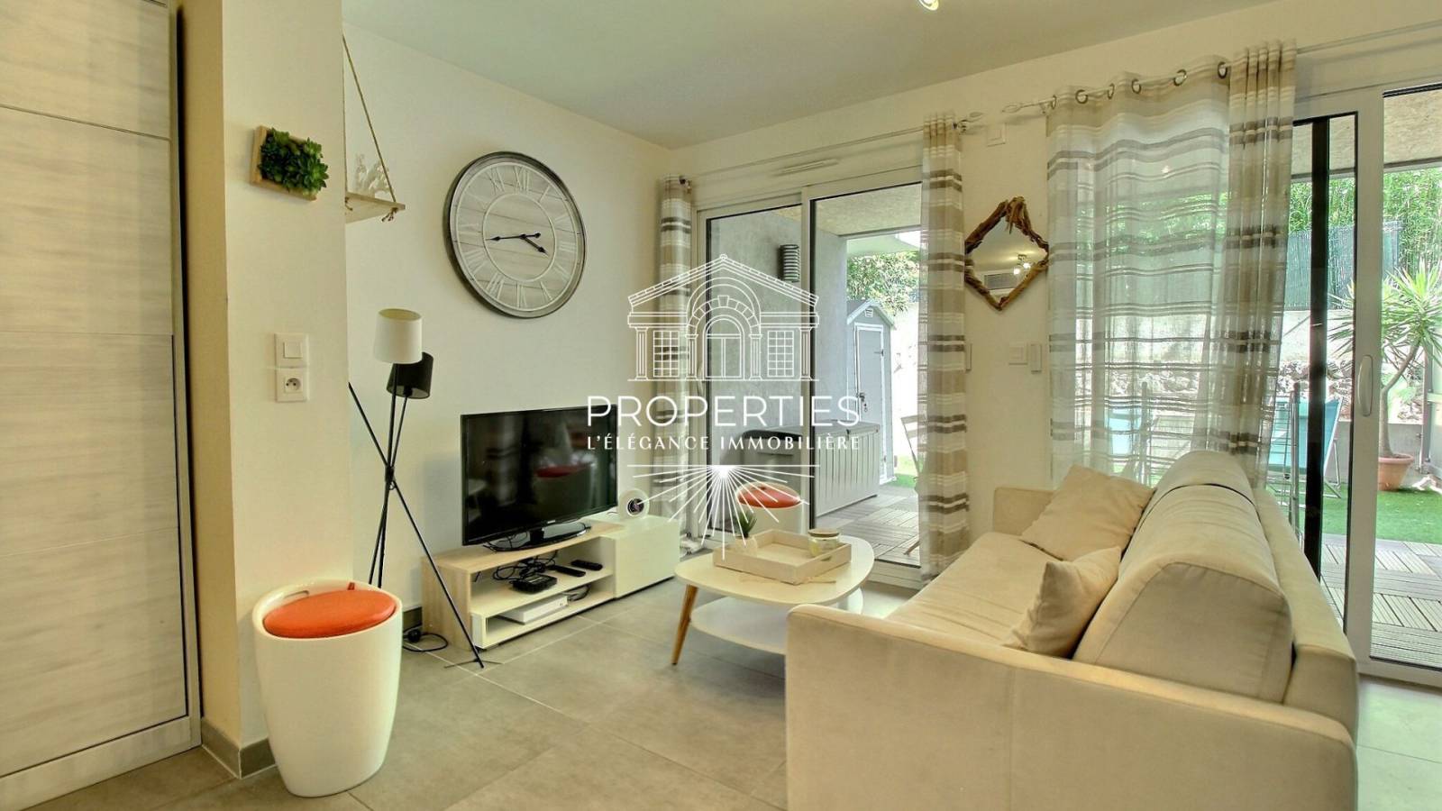 T1 à vendre proche du port de Carqueiranne 