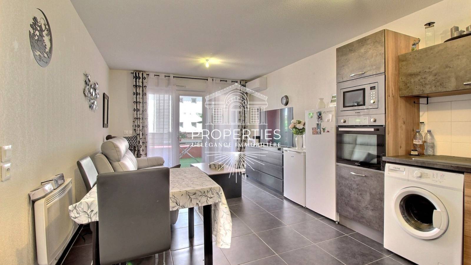 A vendre à CUERS appartement avec terrasse 