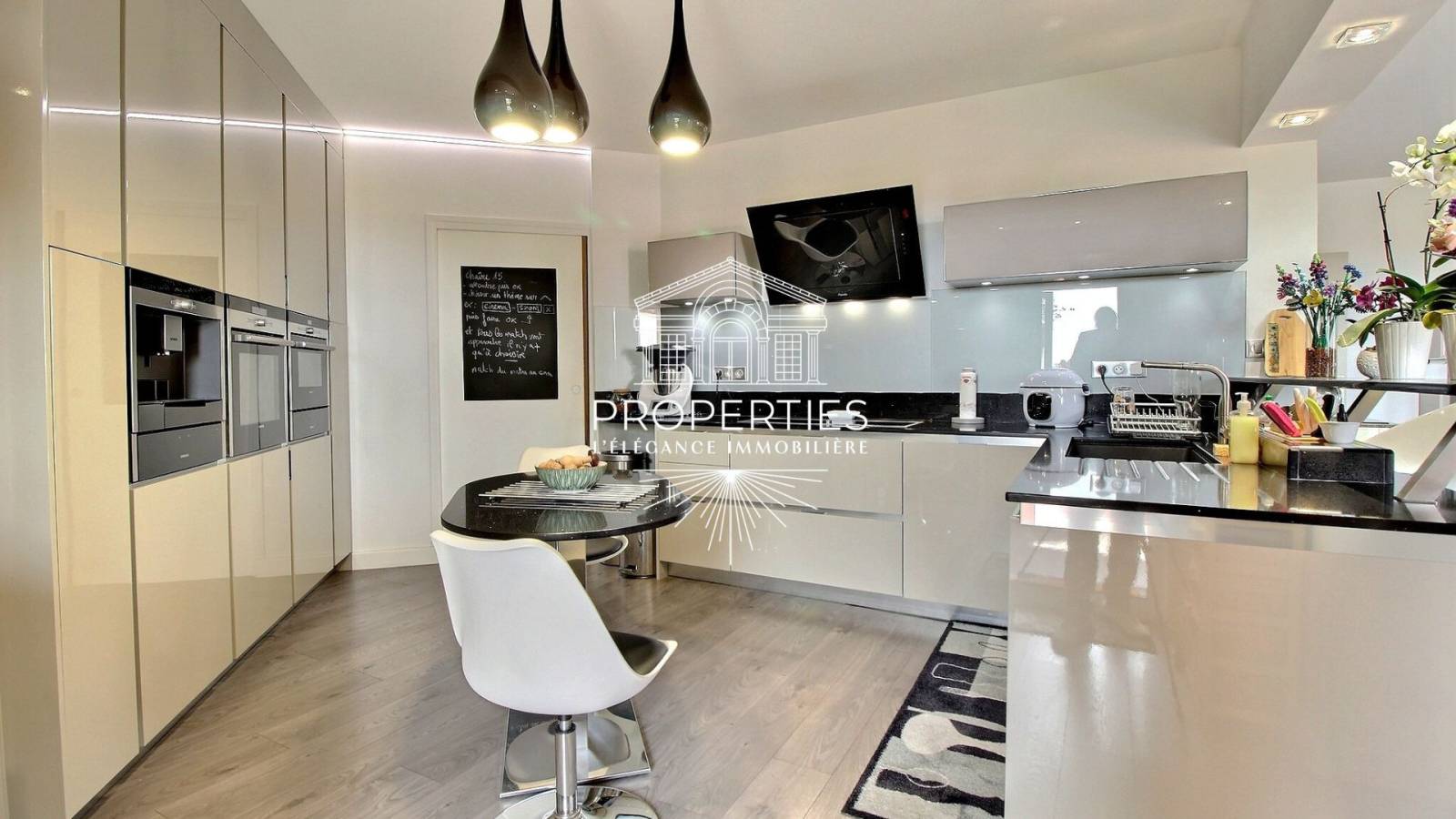 RESIDENCE AU CALME GRAND T5 A CARQUEIRANNE