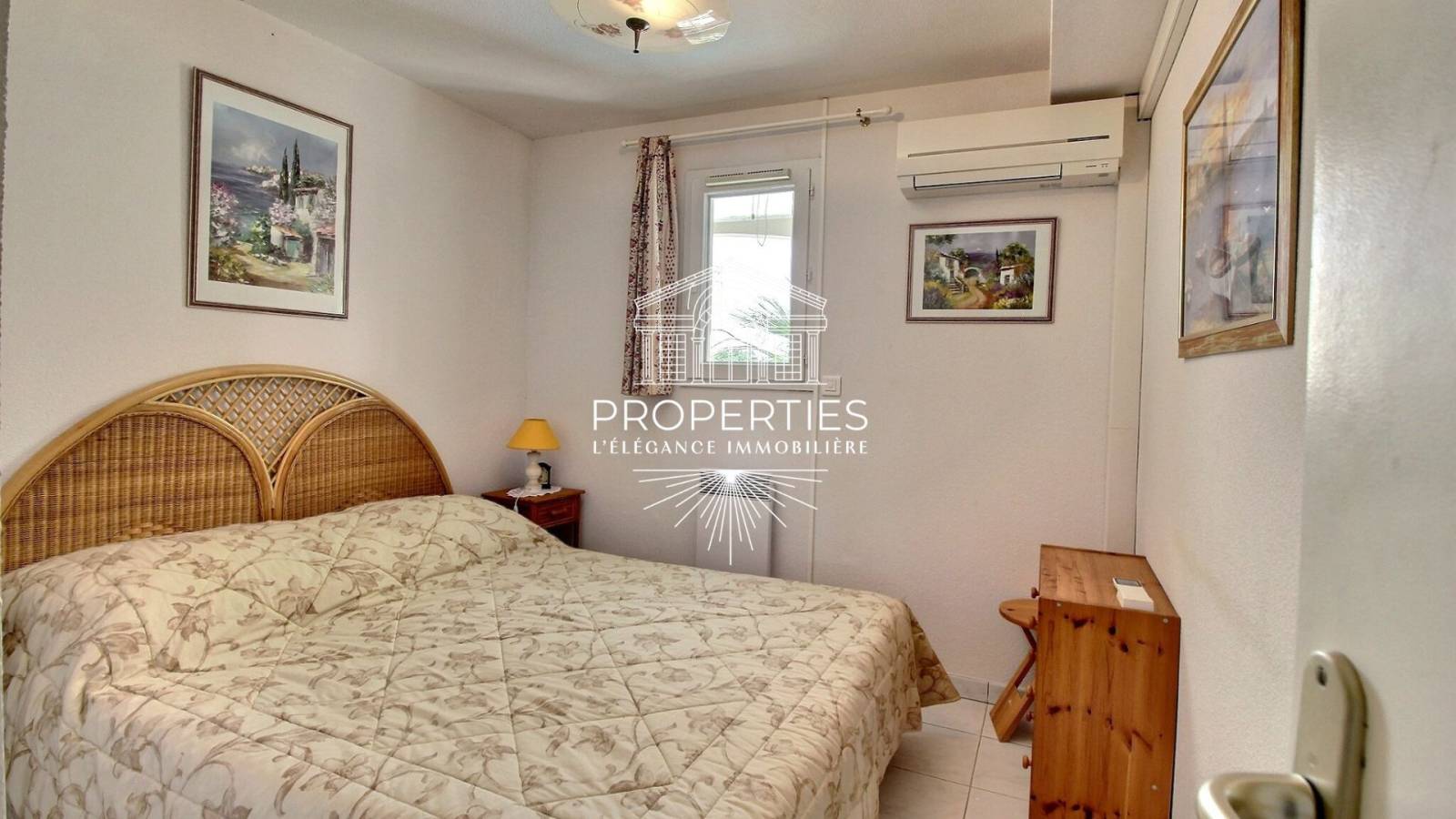 Appartement à vendre dans résidence sécurisée avec gardien et piscine au Lavandou