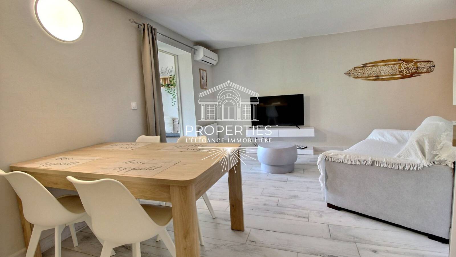 Appartement à vendre T2 à la BORMES LES MIMOSAS à la Favière