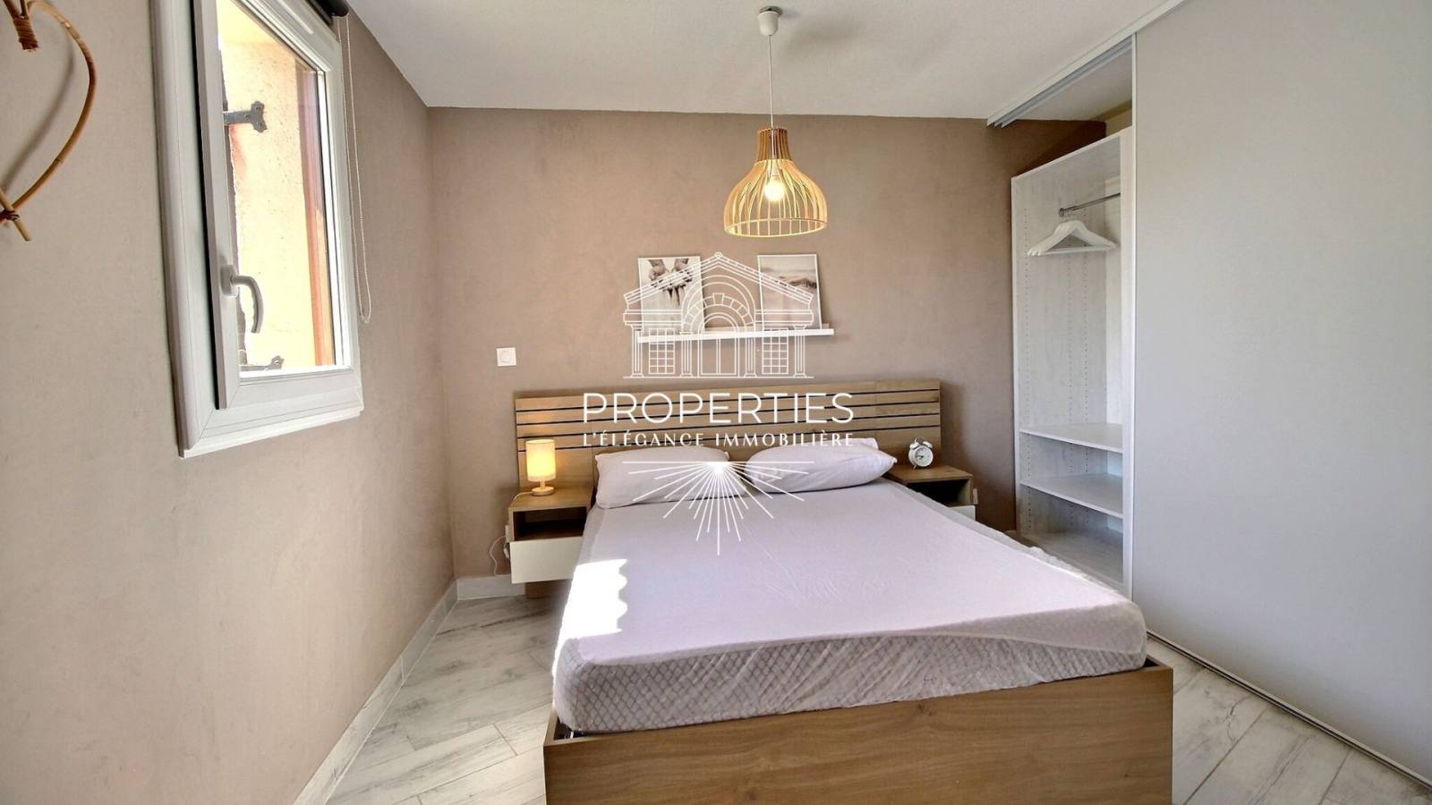 A vendre appartement 1 chambre sur la Favière à BORMES LES MIMOSAS VAR