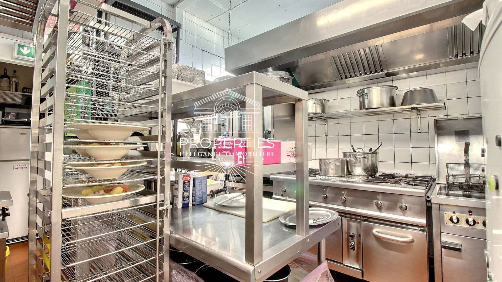 Fonds de commerce à vendre au Lavandou avec CA 2024 de 420 000€ HT, fort potentiel