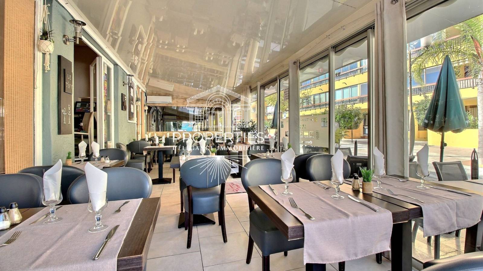 Rare au Lavandou : fonds de commerce avec bail en cours jusqu’en 2026, loyer attractif