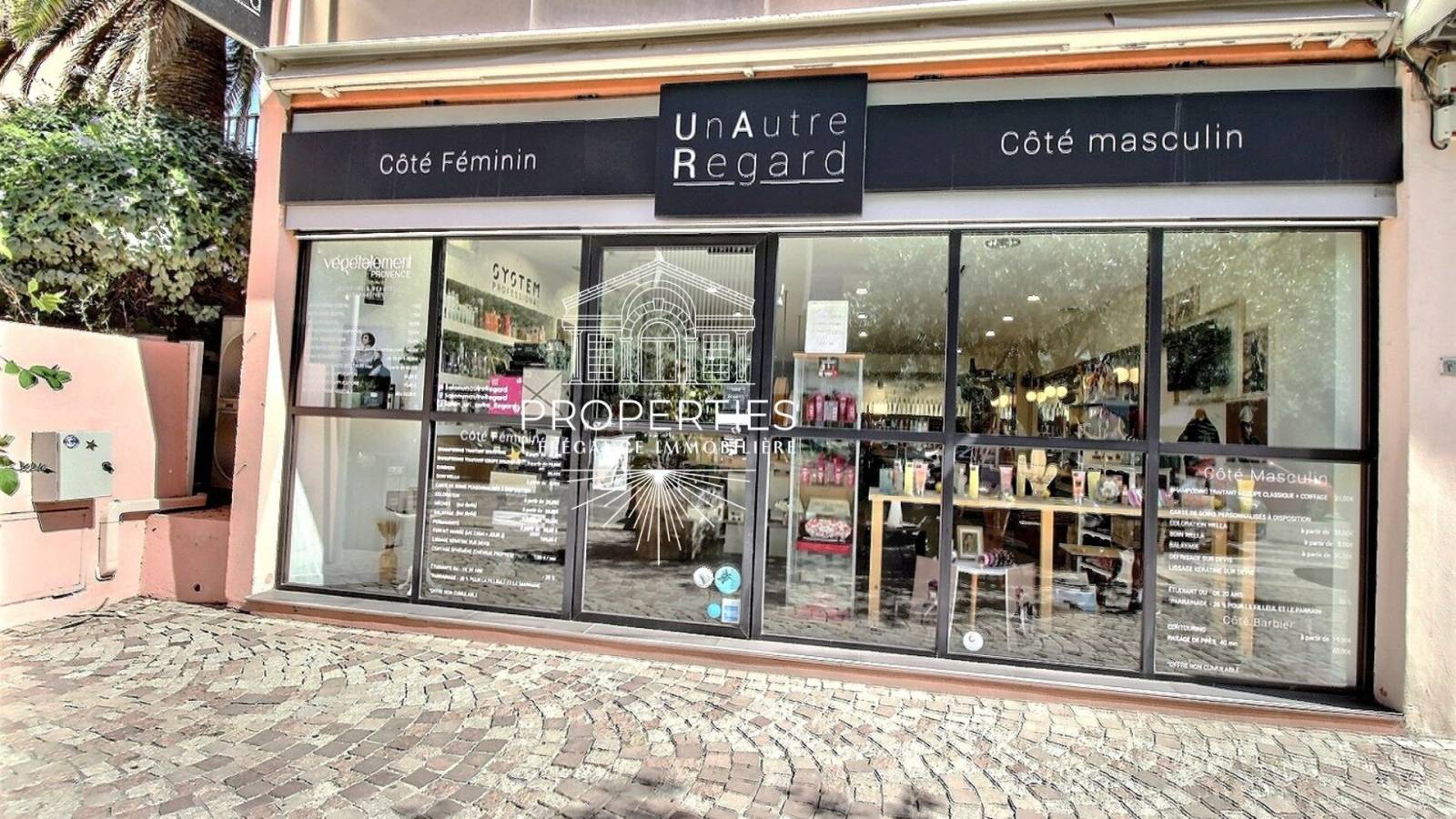 À vendre fonds de commerce salon de coiffure au Lavandou, emplacement N°1 centre-ville