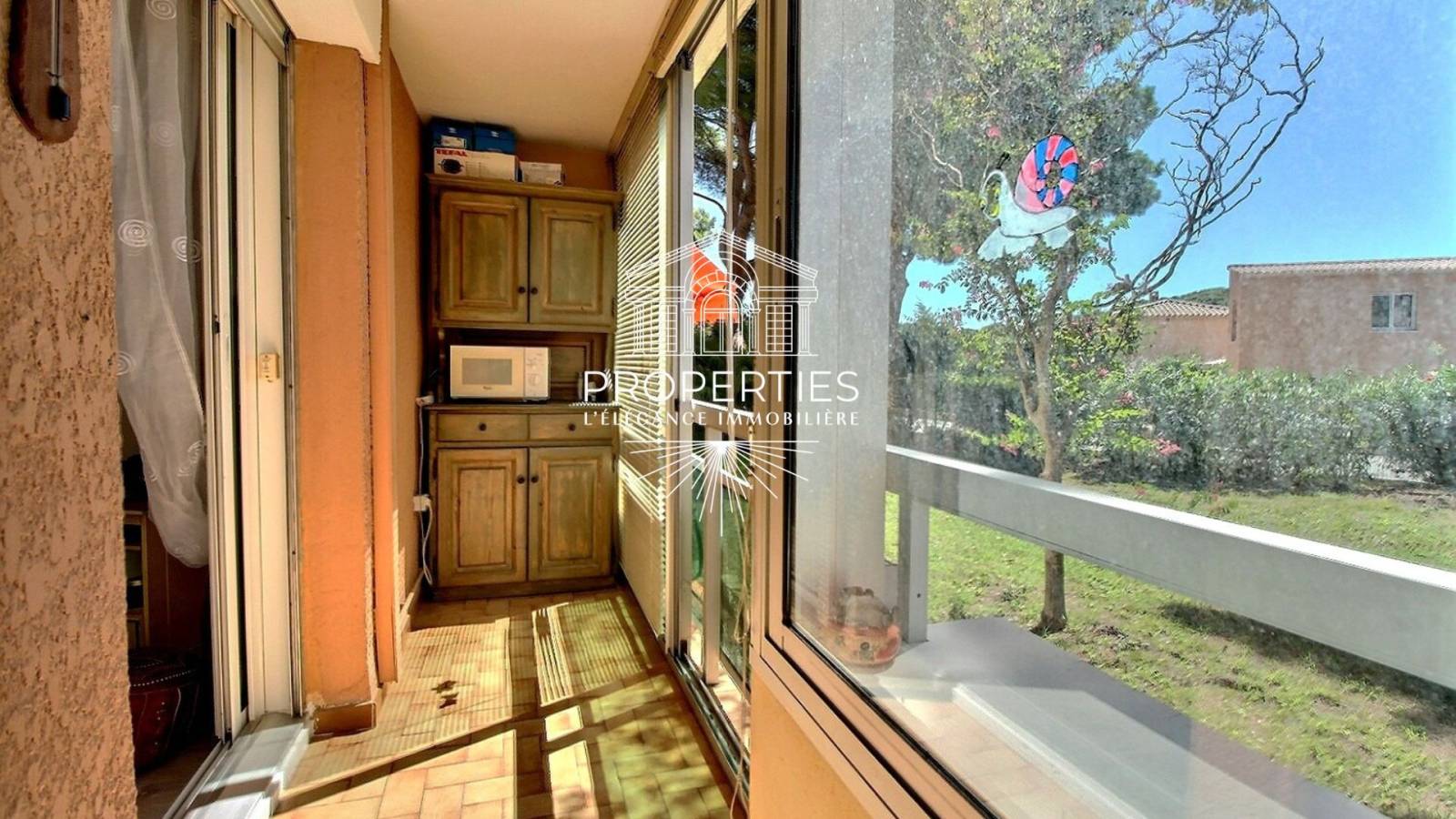 Opportunité rare appartement deux pièces idéal pied-à-terre ou investissement locatif à Bormes-les-Mimosa