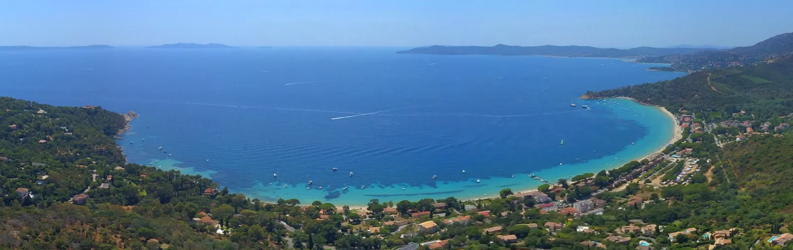 LOCATION IMMOBILIERE CHEZ PROPERTIES AU LAVANDOU