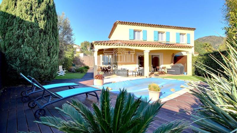 Villa avec jardin et piscine sur Bormes les mimosas Var 