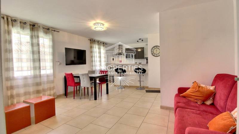 Appartement à la vente de Type 2, d'une surface de  50m² au Lavandou
