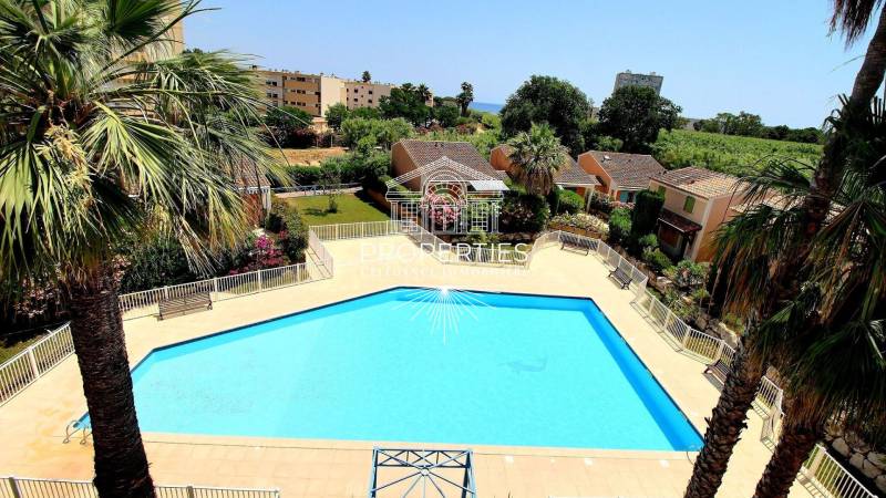 A vendre T3 au Lavandou avec ascenseur 