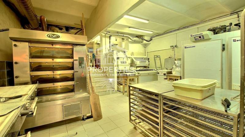A vendre fonds de commerce boulangerie emplacement numéro 1 au Lavandou