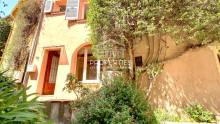 Properties Agency -  Maison plain-pied à vendre à Bormes-les-Mimosas 83230 dans un domaine sécurisé avec gardien